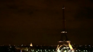 The Eifel Tower goes dark for Earth Hour. See a slideshow of the event from around the world on Examiner.com.