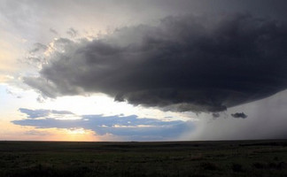 Storm Chase 2010 intercepted a flying saucer over western Kansas at the end of a very long chase day. (Tony Hake / ThorntonWeather.com)